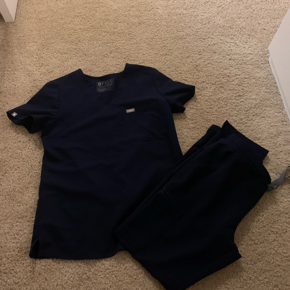 Navy small scrub set